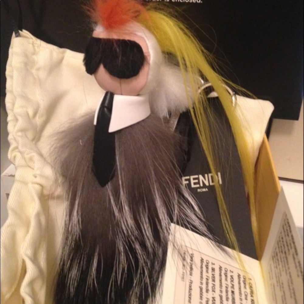 ❤️Fendi Charm❤️